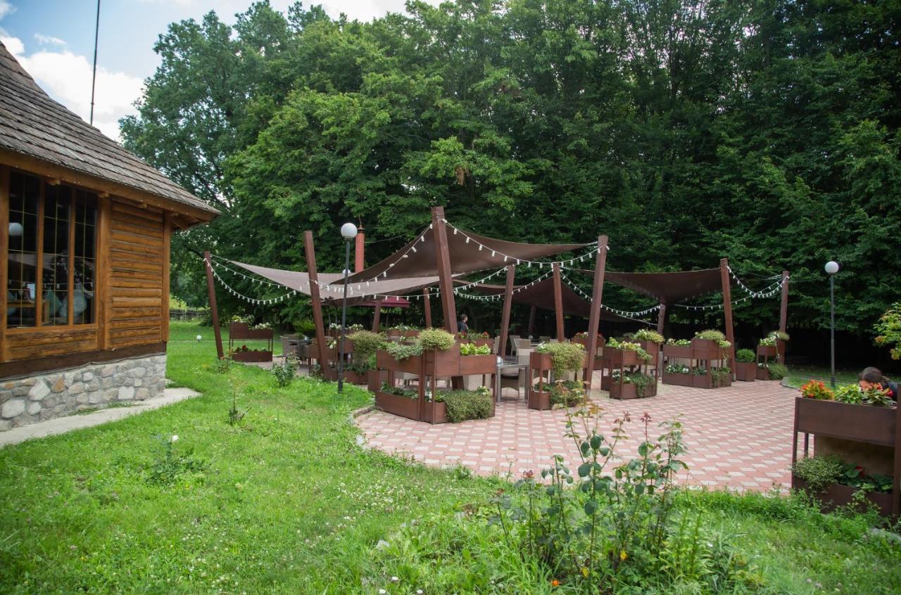 Aquadar Hotel Manykivka Kültér fotó